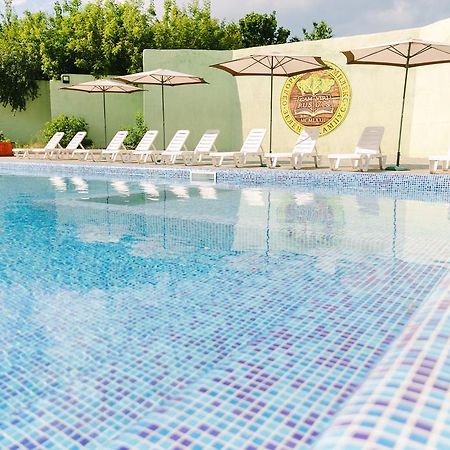 Hotel Zelenyi Kampus Odessa Zewnętrze zdjęcie