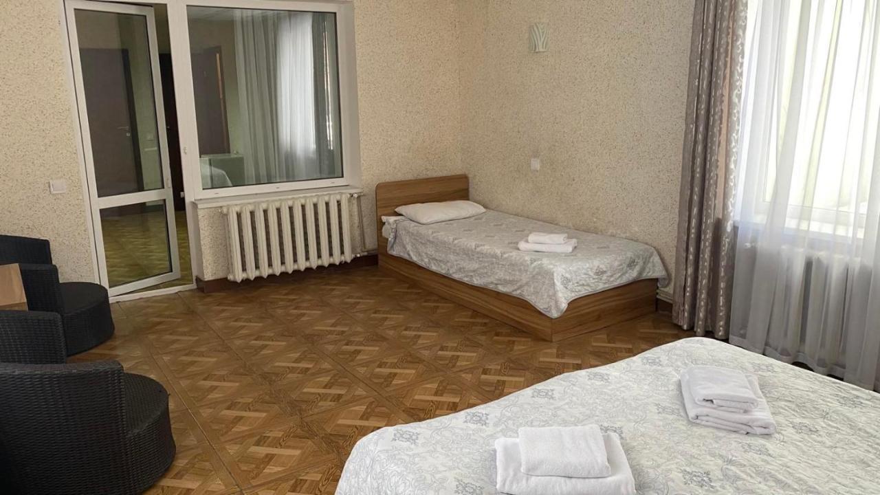 Hotel Zelenyi Kampus Odessa Zewnętrze zdjęcie