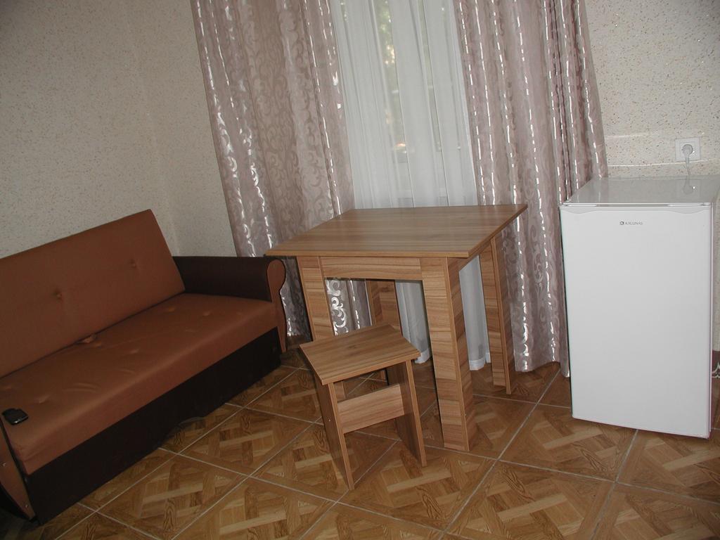 Hotel Zelenyi Kampus Odessa Zewnętrze zdjęcie