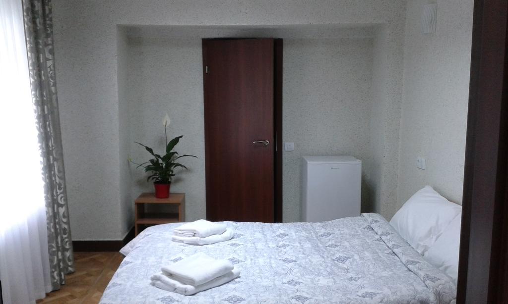 Hotel Zelenyi Kampus Odessa Zewnętrze zdjęcie